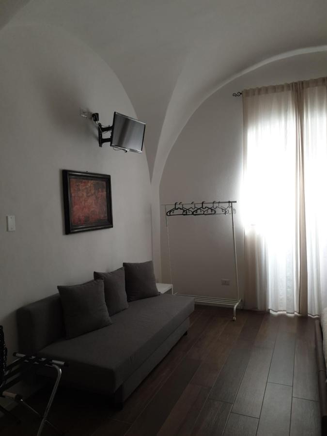 Garruba 101 Hotel บารี ภายนอก รูปภาพ